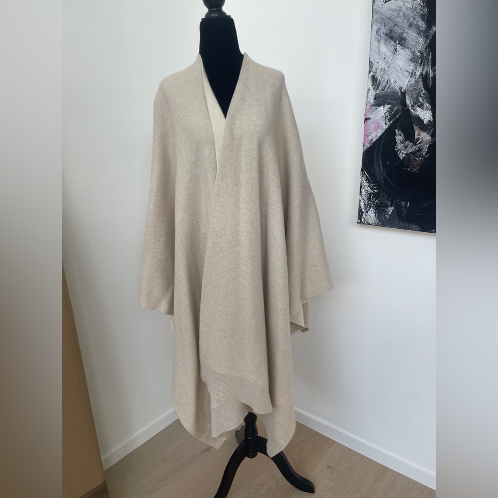 Theory Wrap Women’s Poncho One Size